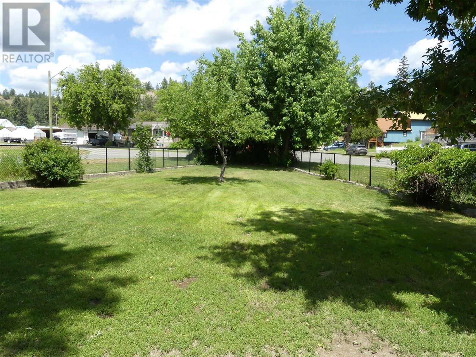 Property Photo: 205 309th Avenue BC V1A 3J6