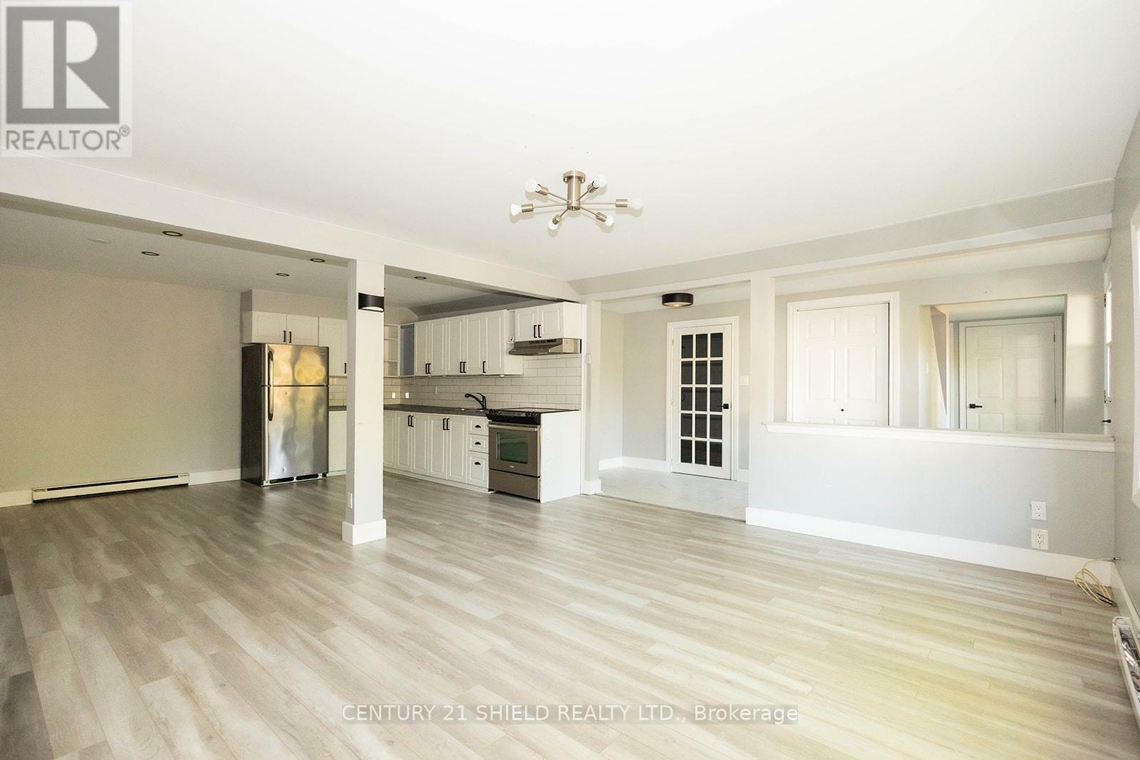 Property Photo: 6927 Salem Lane ON K6H 5R5