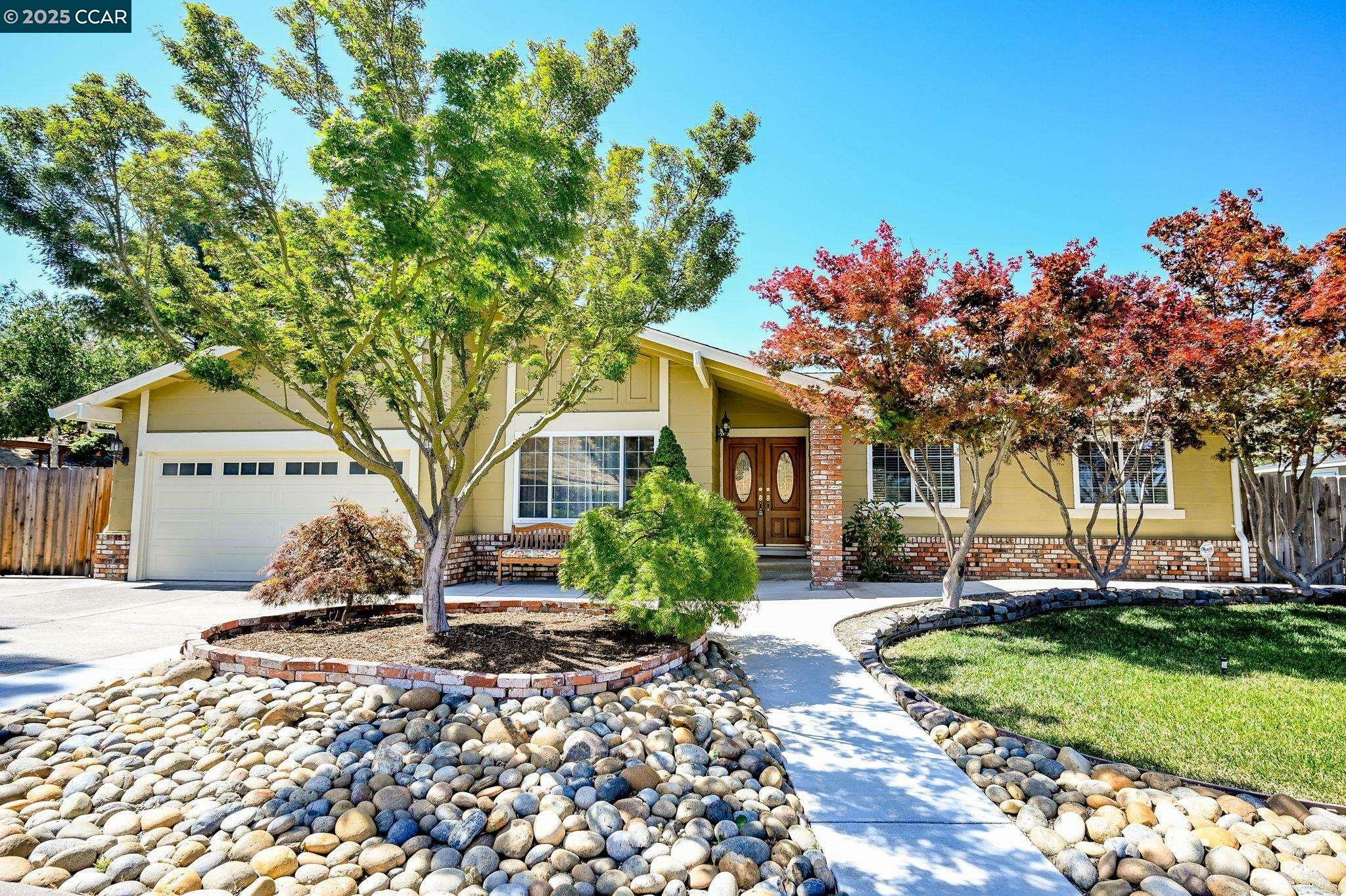 Property Photo:  2 Rialto Dr  CA 94517 