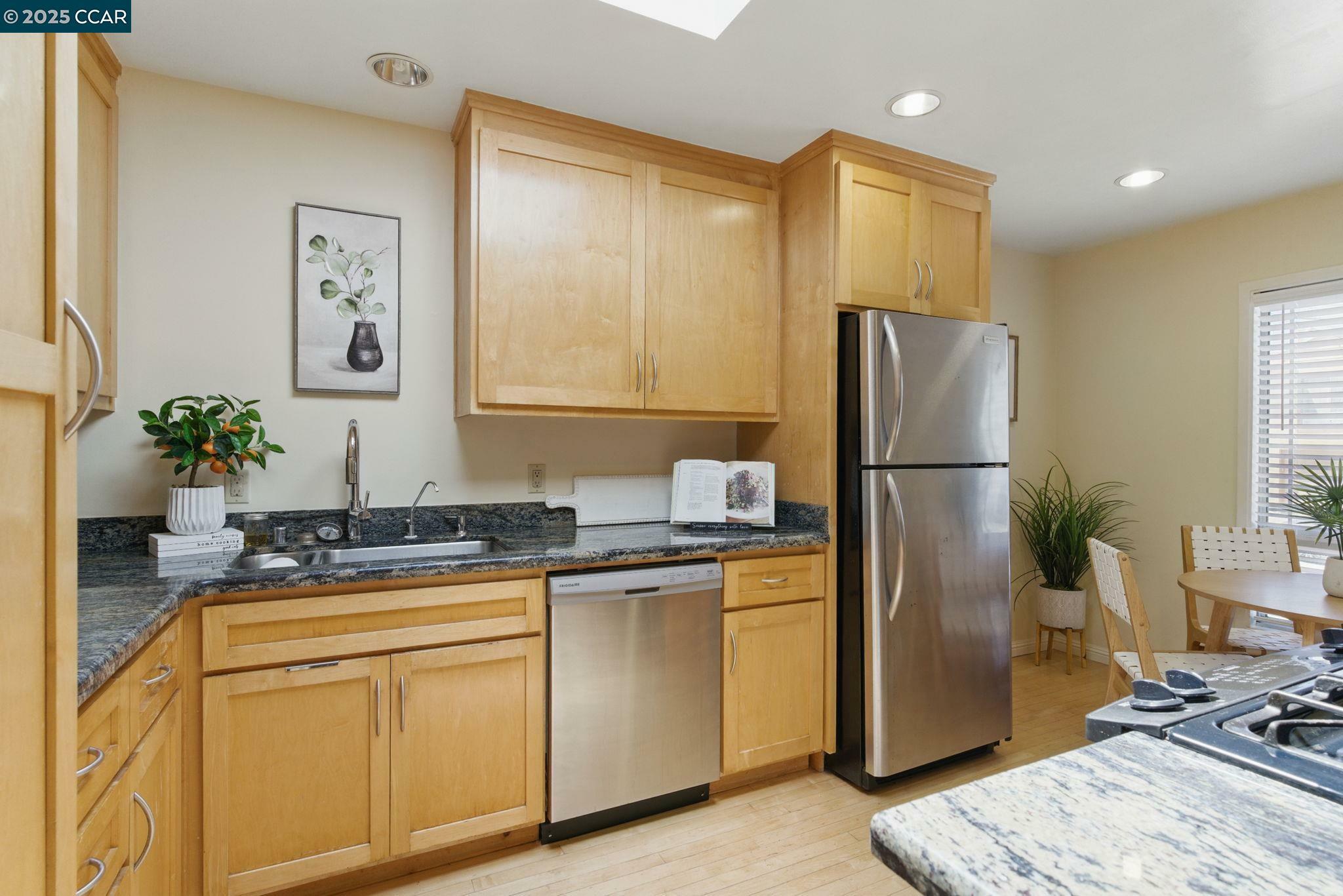 Property Photo:  71 Gladstone Drive  CA 94112 