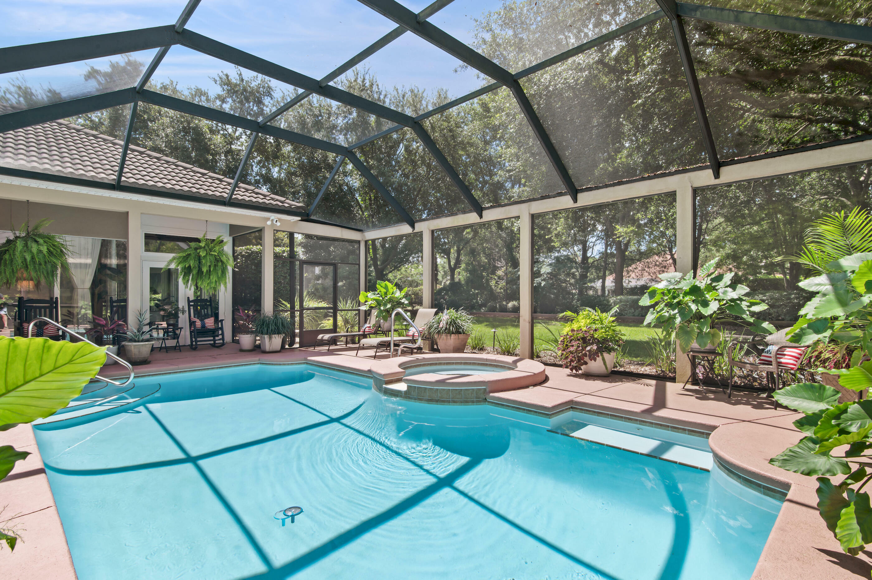 Property Photo: 6341 Augusta Cove FL 32541