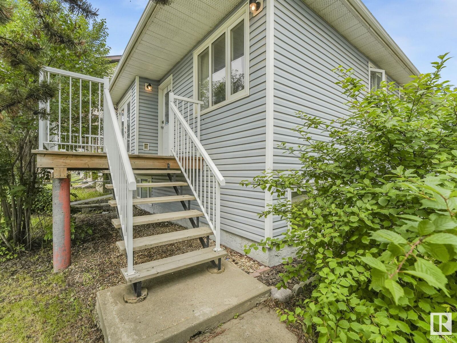 Property Photo:  11604 127 Avenue NW  AB T5E 0C8 