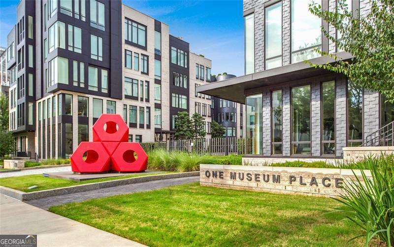 1301 Peachtree Street NE 4L  Atlanta GA 30309 photo