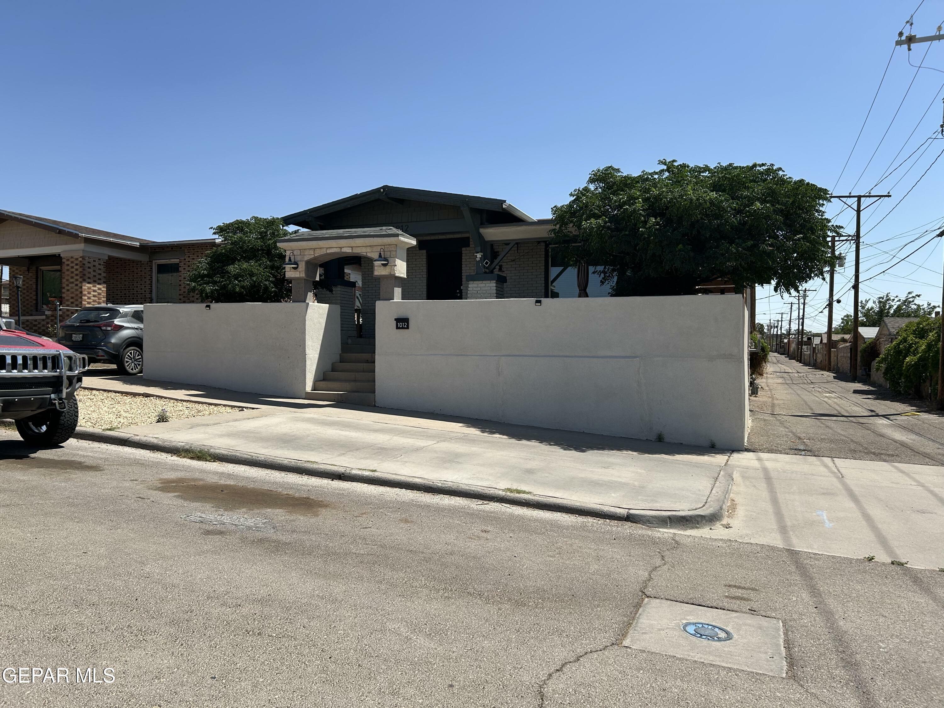 Property Photo:  1012 Maple Street  TX 79903 