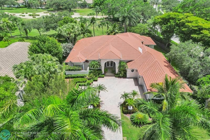 Property Photo: 2524 Princeton Ct FL 33327