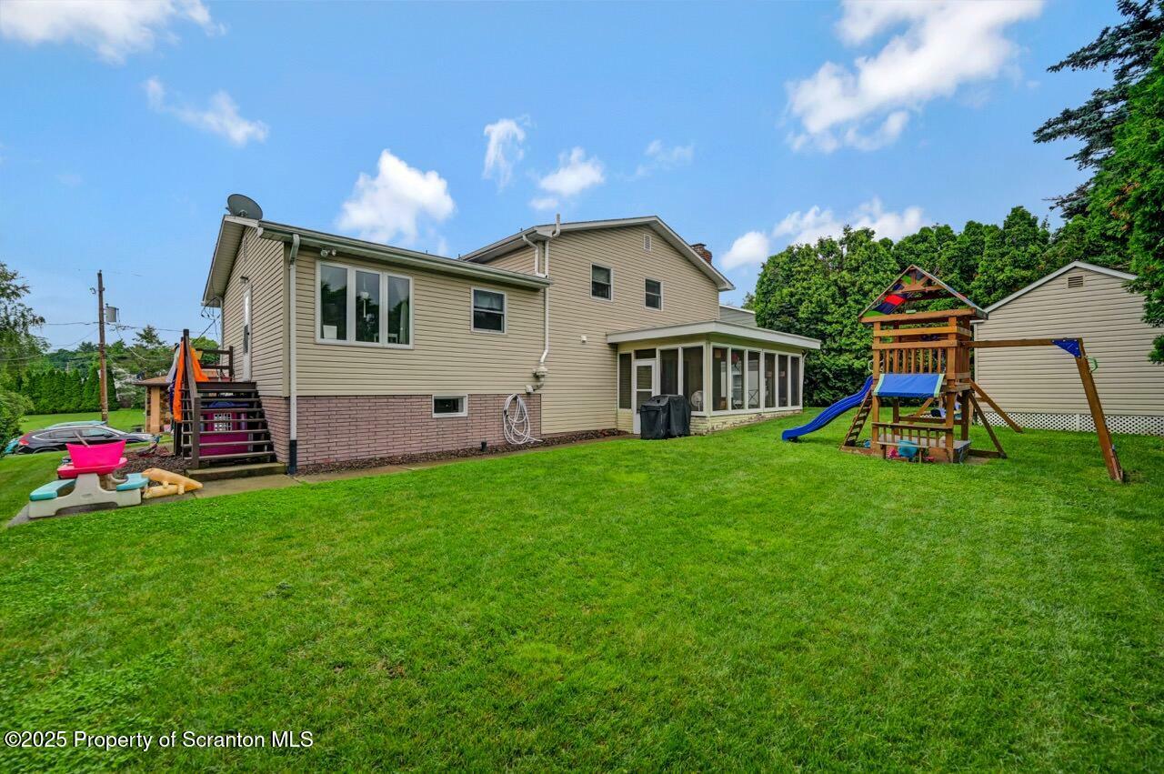 Property Photo:  1211 Mine Street  PA 18518 