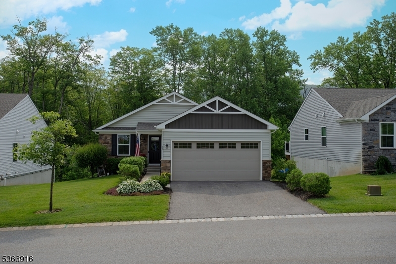 Property Photo:  10 Devon Ct  NJ 07419 