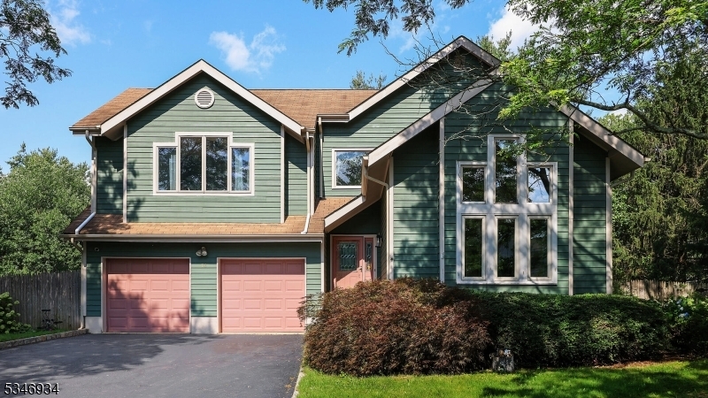 73 Beechwood Cir  Hillsborough Twp. NJ 08844 photo