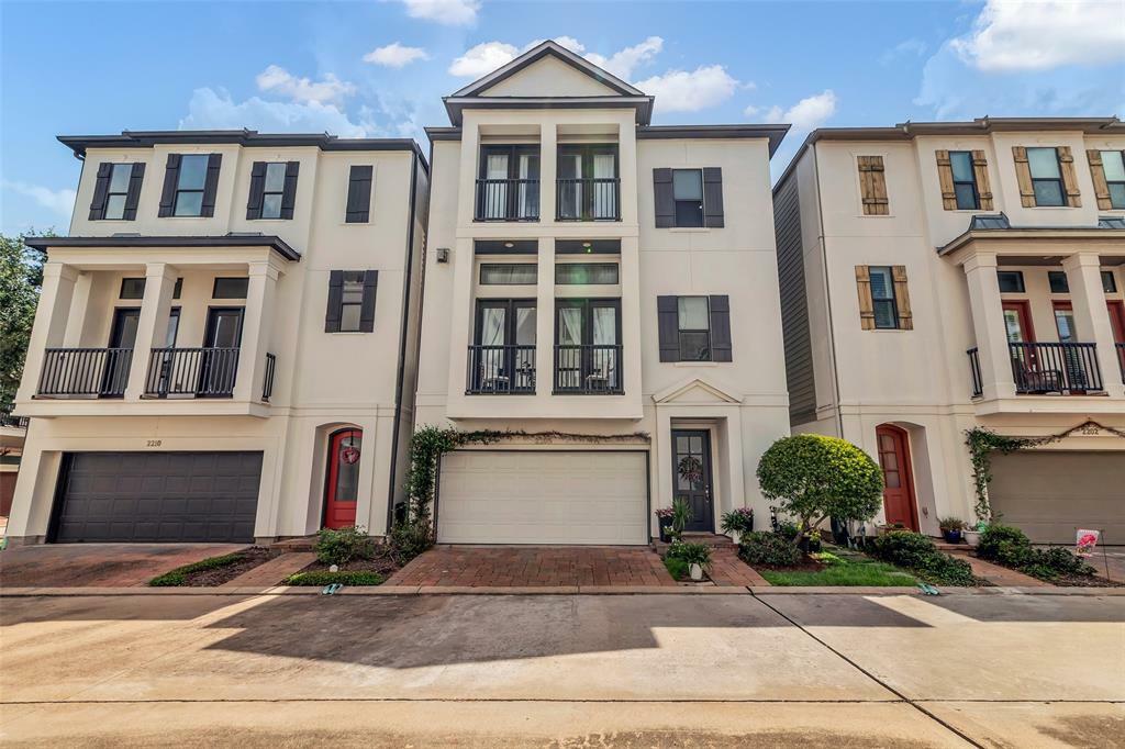 Property Photo: 2206 Hilshire Glen Court TX 77080