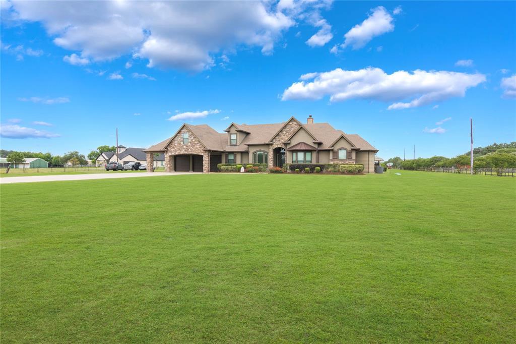 Property Photo: 2915 Kennings Road TX 77532