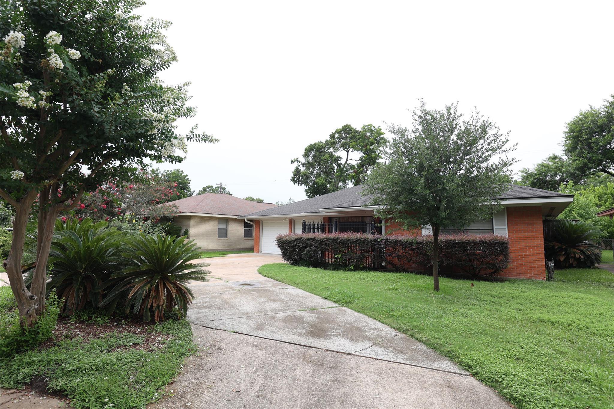 Property Photo: 4018 Nenana Drive TX 77025