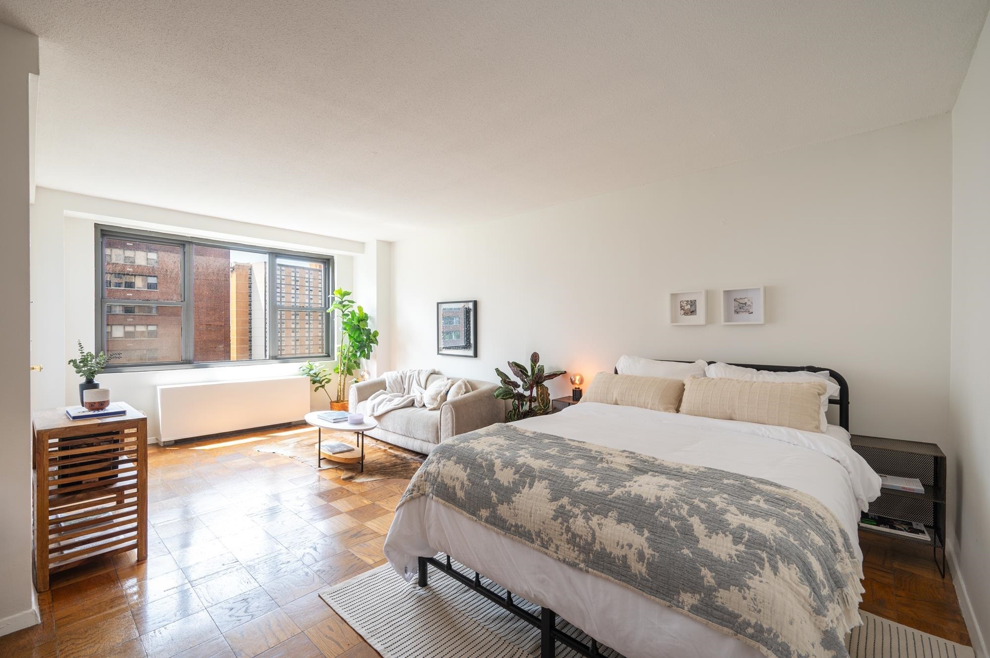Property Photo:  201 St Pauls Ave 9M  NJ 07306 