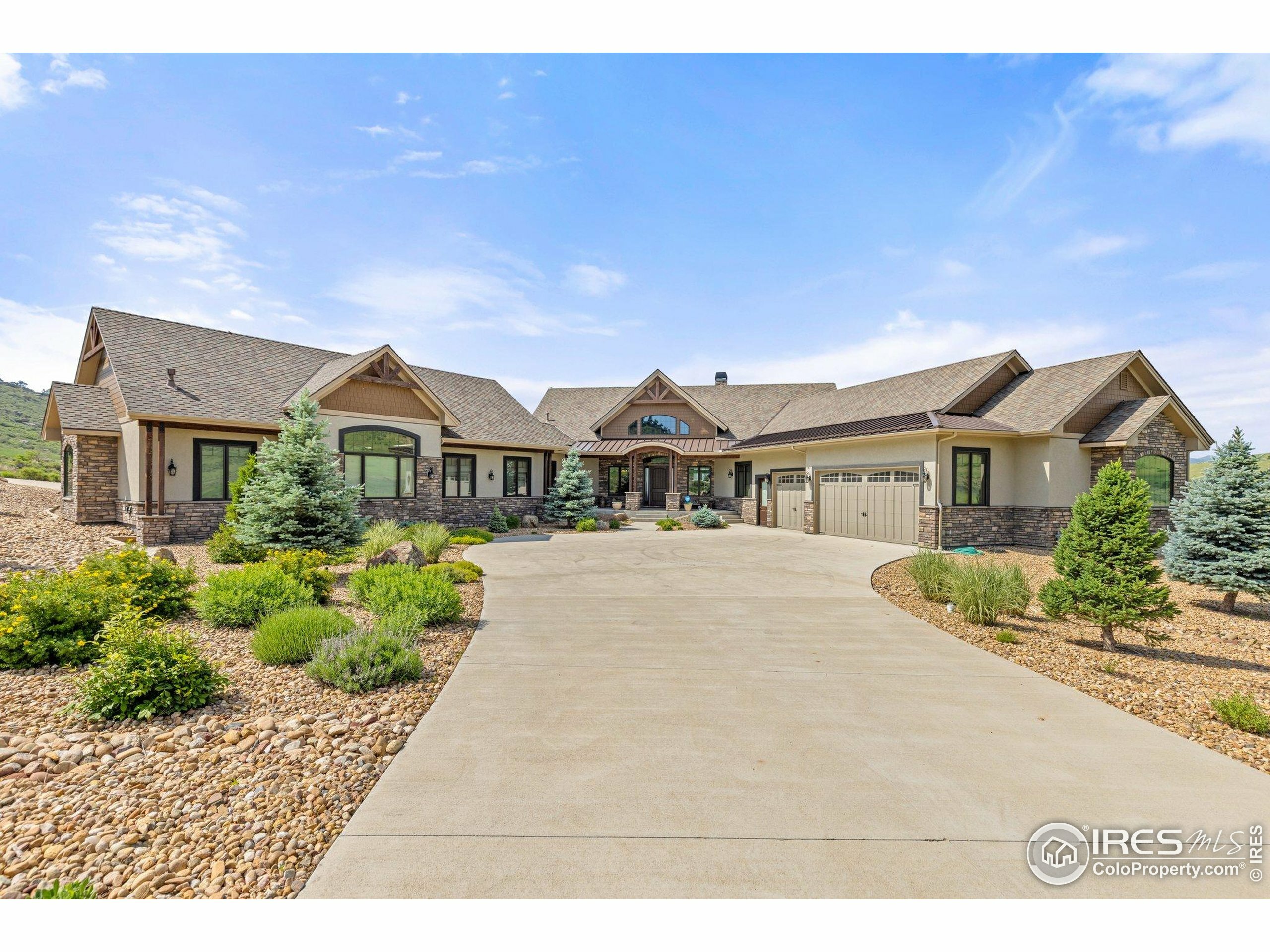 Property Photo: 4033 Backbone Dr CO 80538