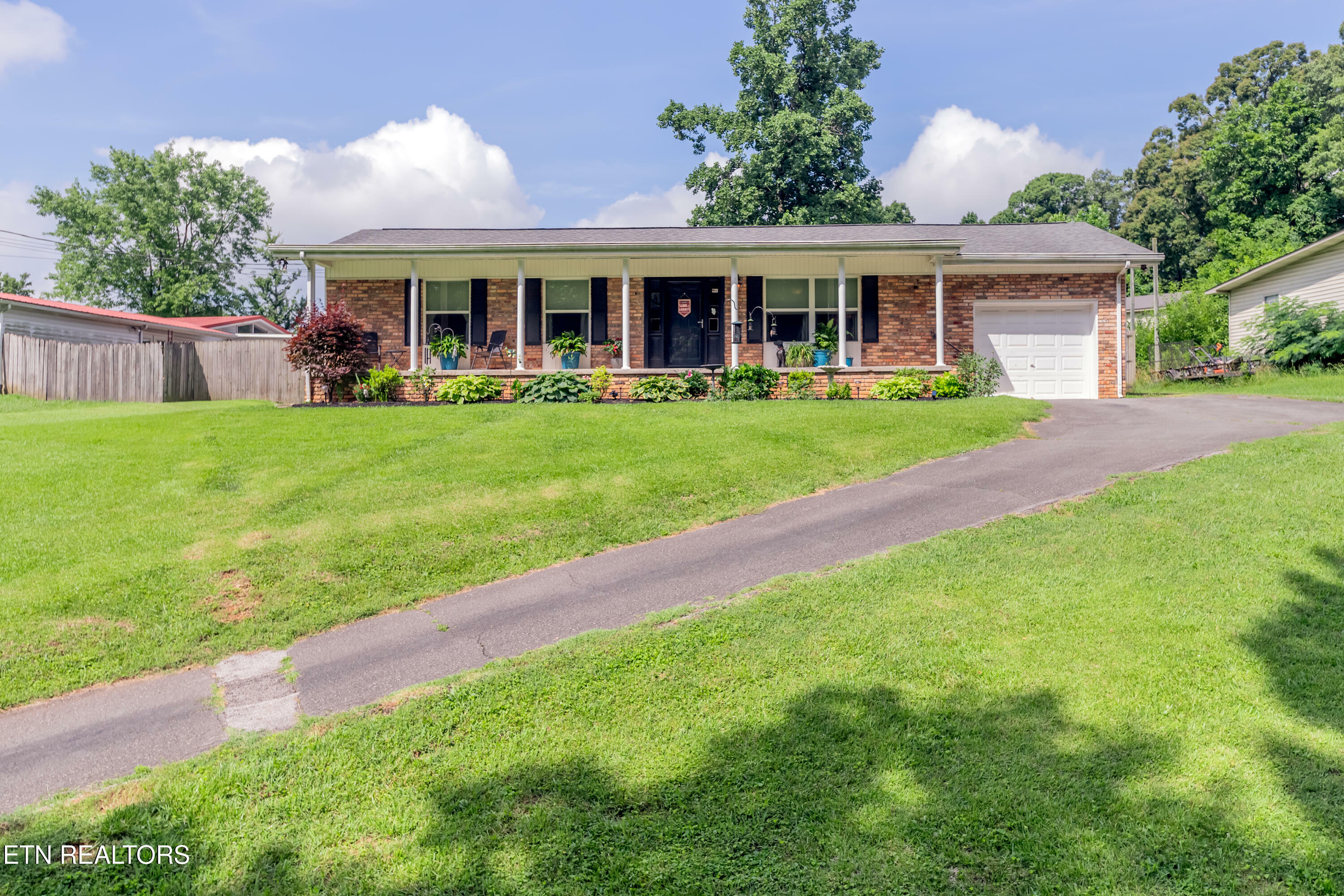Property Photo: 3224 Culpepper Rd TN 37917