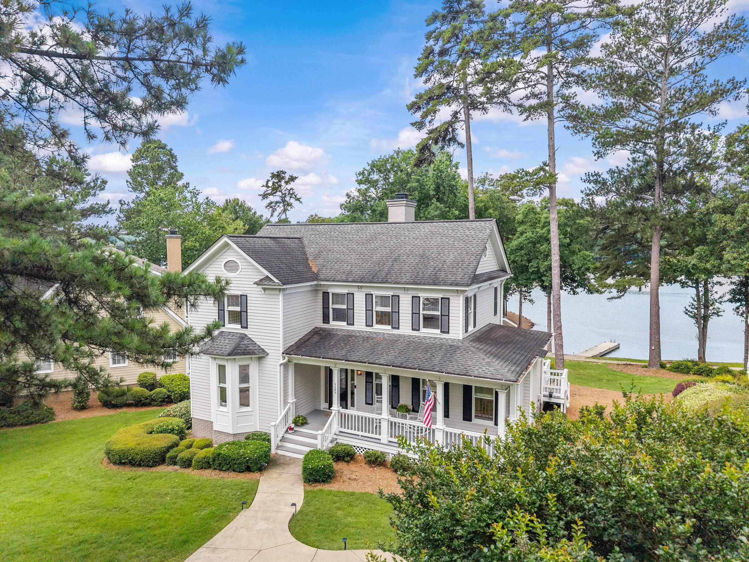 Property Photo: 1103 Village Loop GA 30642