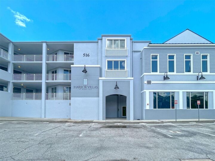 Property Photo: 516 Tamiami Trail S 303 FL 34275