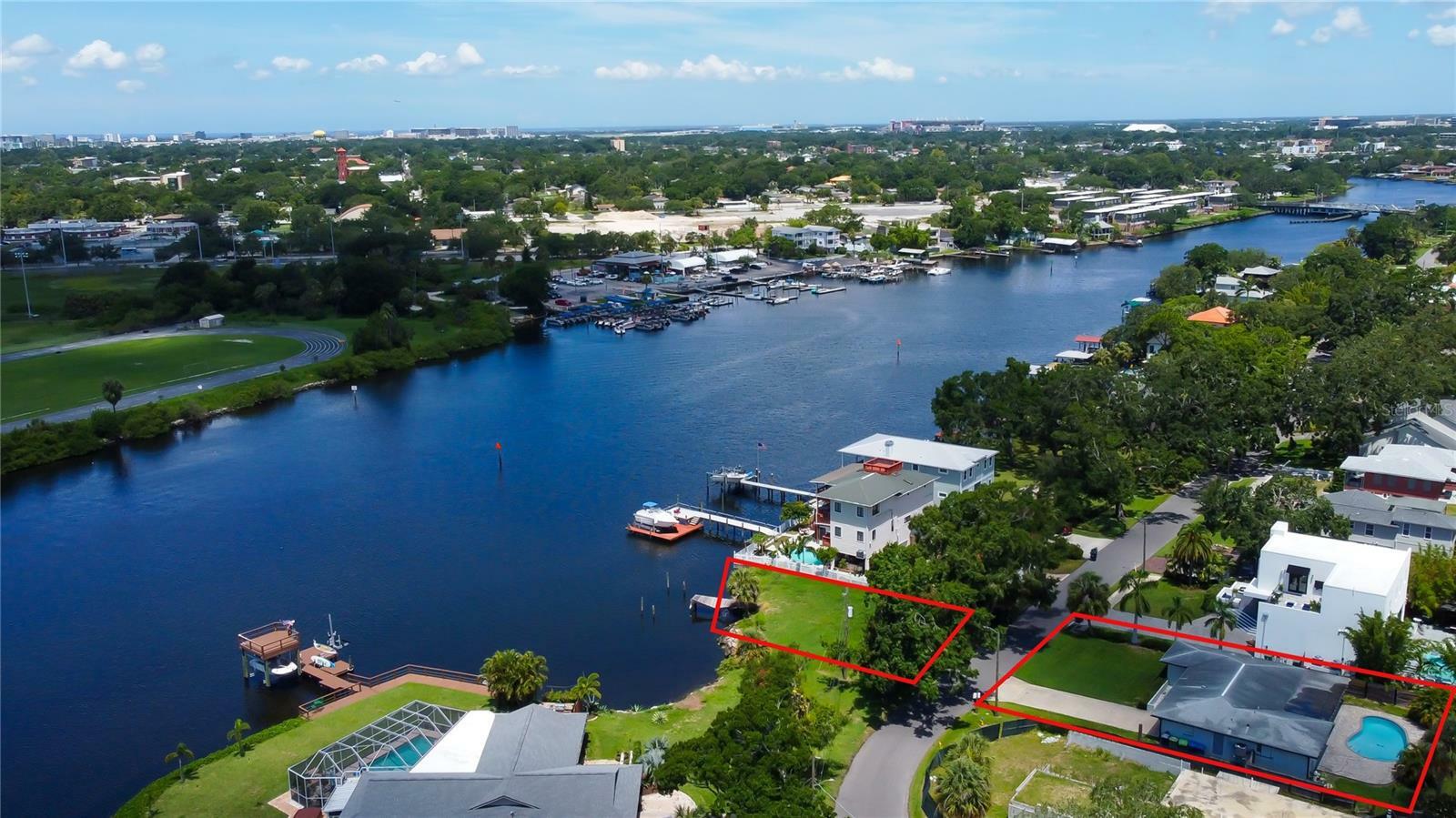 Property Photo: 2205 N Riverside Drive FL 33602