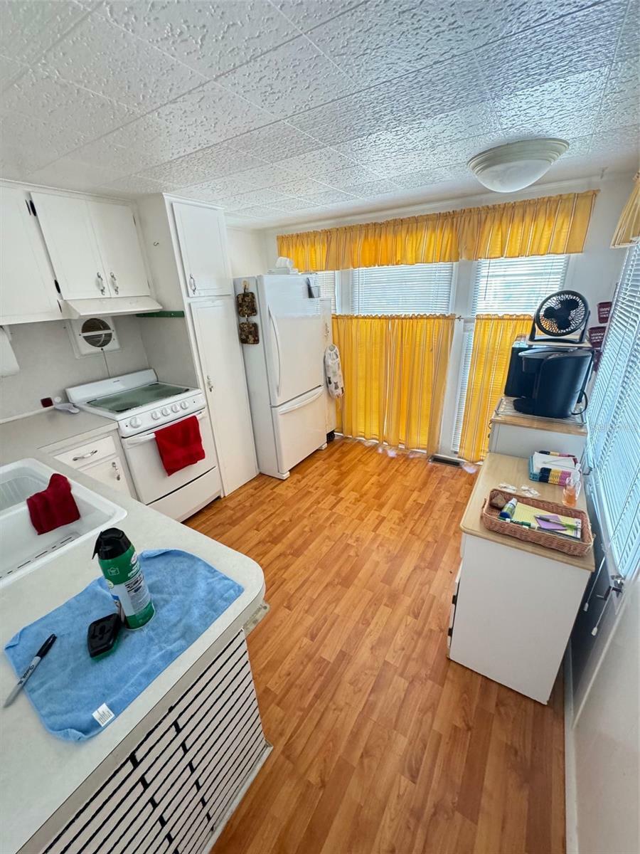 Property Photo: 4851 W Gandy Boulevard B7l36 FL 33611