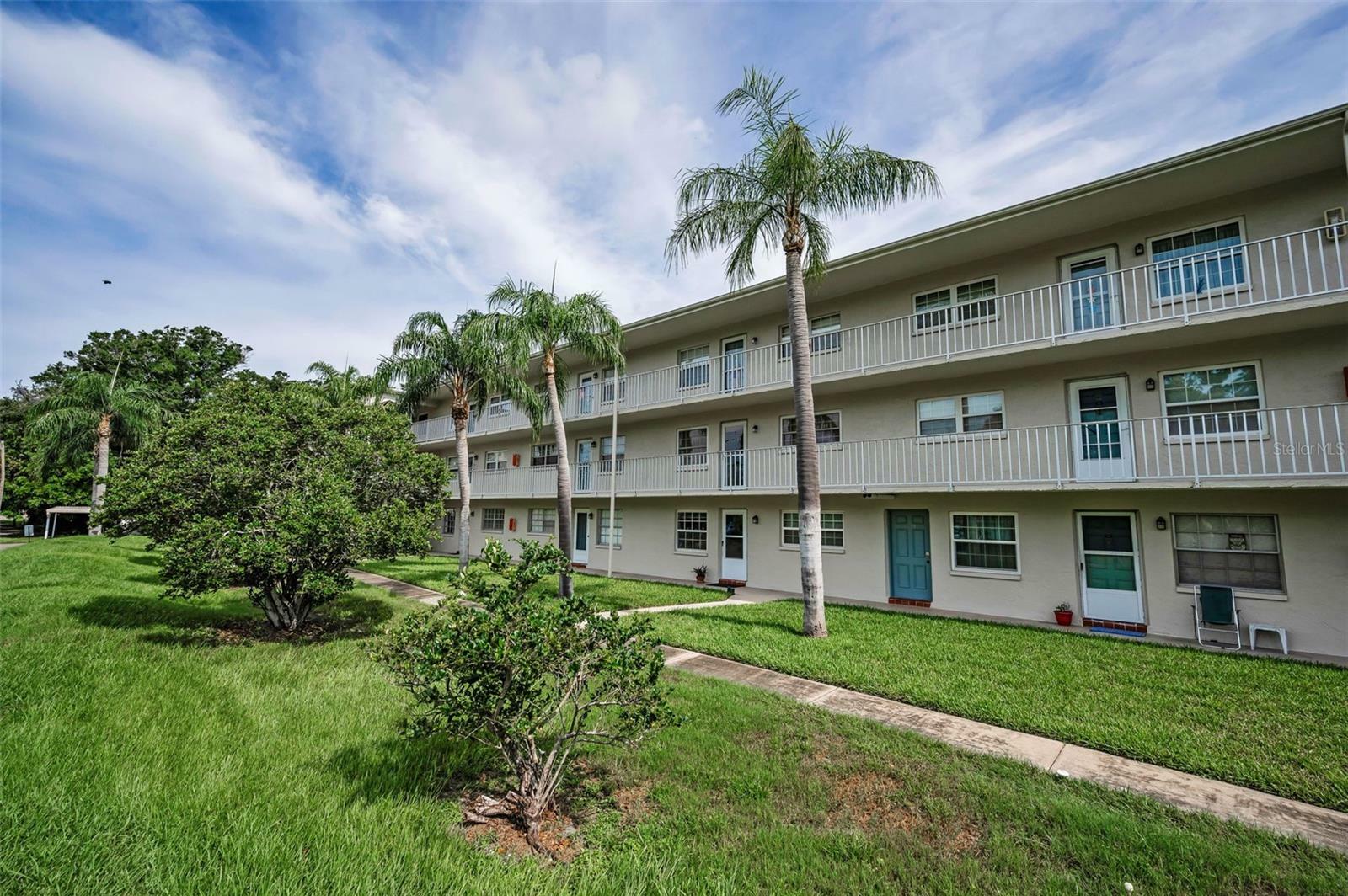 Property Photo: 960 Virginia Street 204 FL 34698