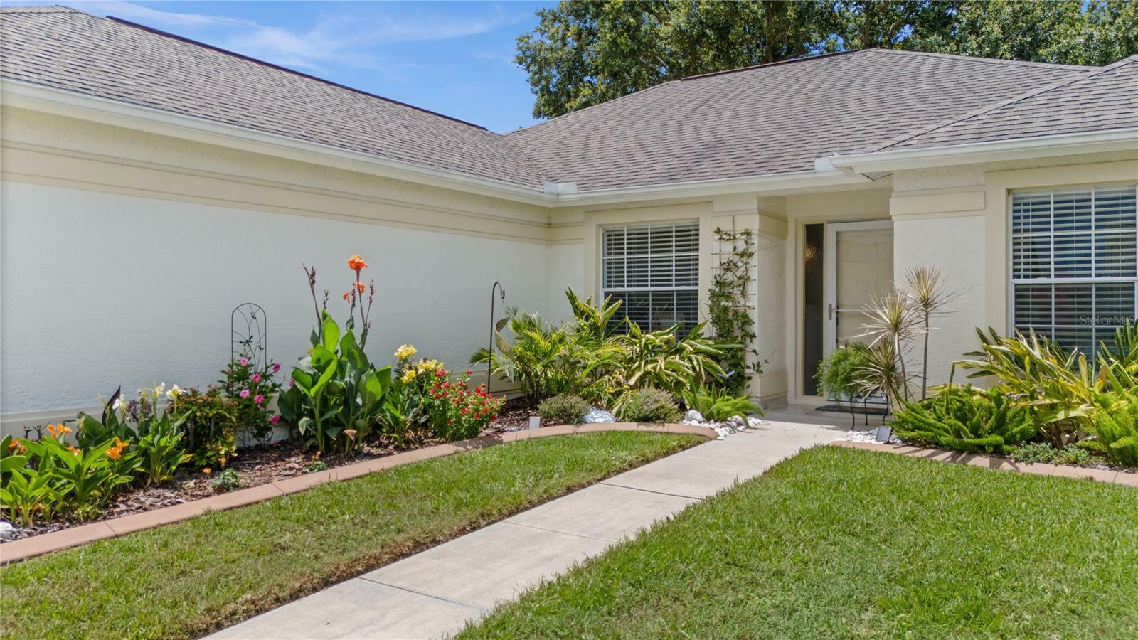 Property Photo: 237 Park Forest Boulevard FL 34223
