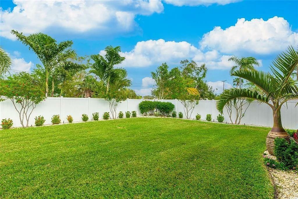 Property Photo: 4817 Sarasota Avenue FL 34234