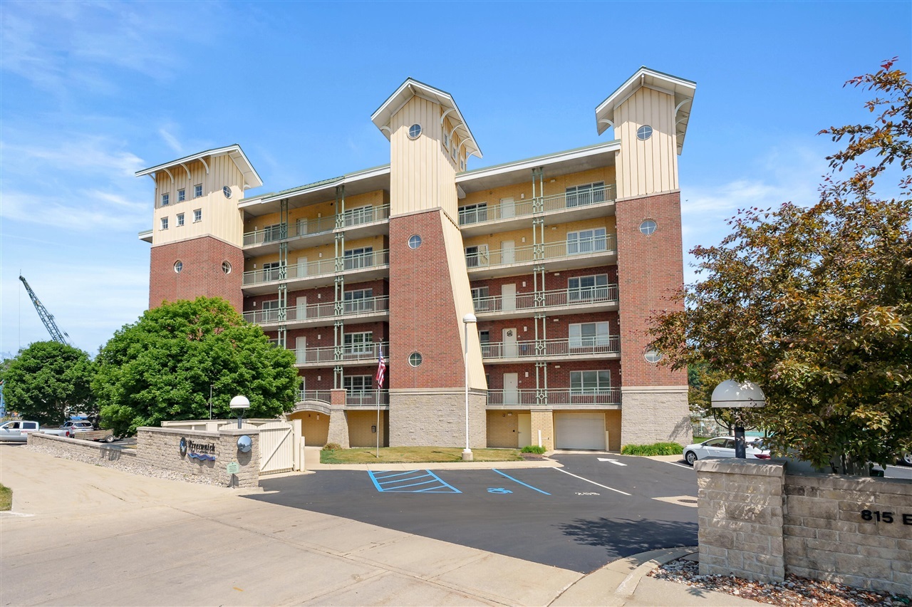 815 E Wells Street 403  South Haven MI 49090 photo
