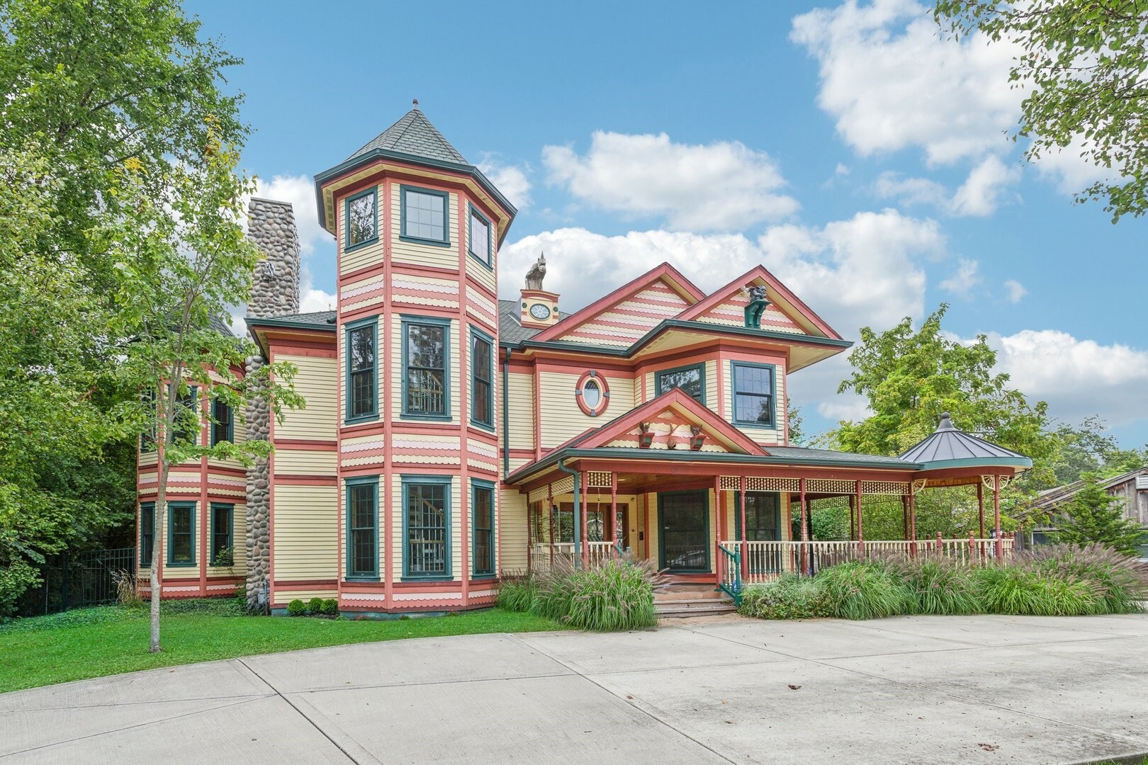 Property Photo: 6022 S Peck Avenue IL 60525