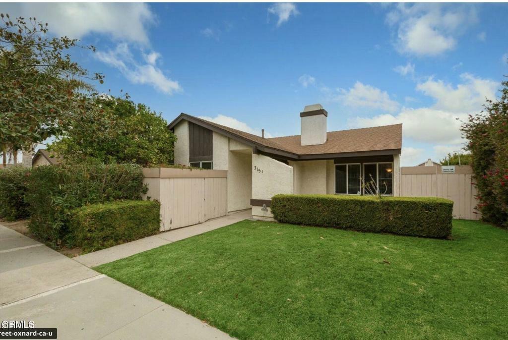 Property Photo: 3151 W Hemlock Street CA 93035