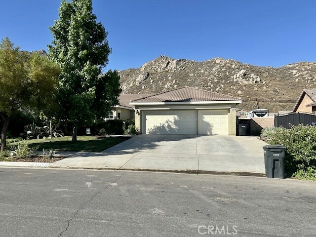 Property Photo: 5525 Swingstone Drive CA 92545