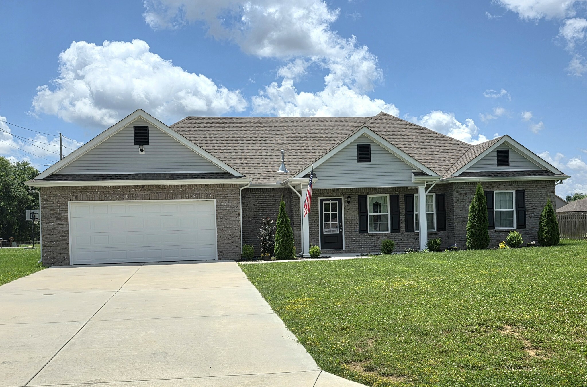 Property Photo: 17 Pinnacle Point Ln TN 37388