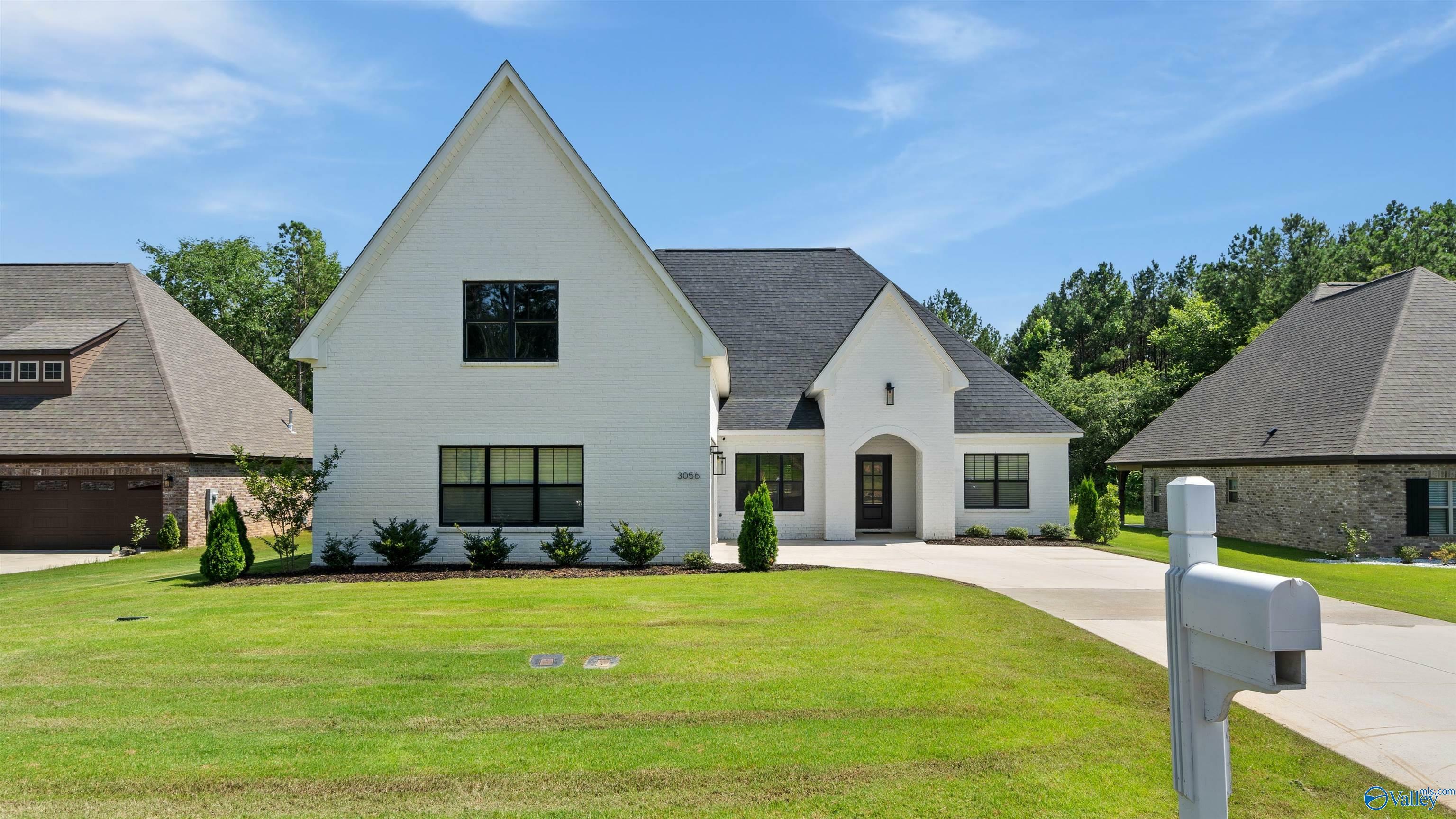 Property Photo:  3056 Cherokee Ridge Drive  AL 35175 