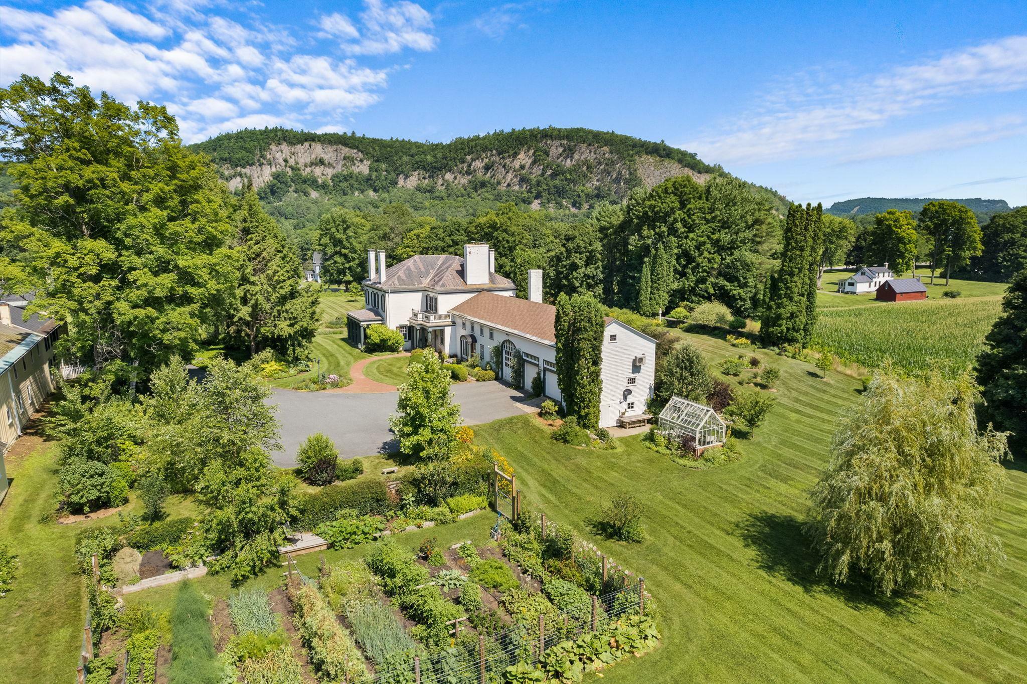 Property Photo: 594 Nh Route 10 NH 03777