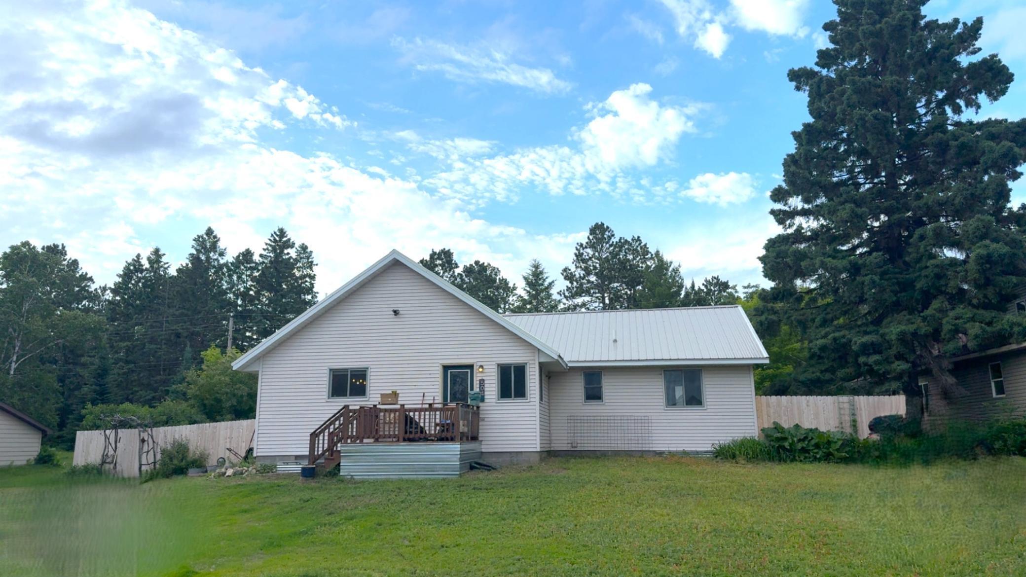 Property Photo:  504 Main Street W  MN 56467 