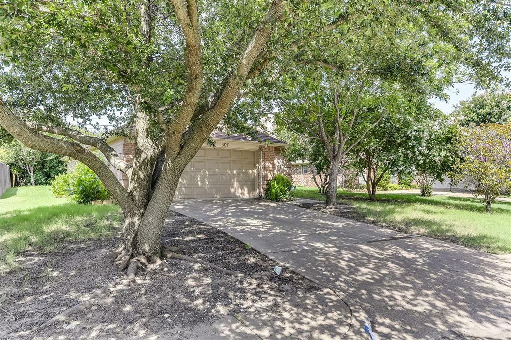 Property Photo: 507 Tulane Drive TX 75165