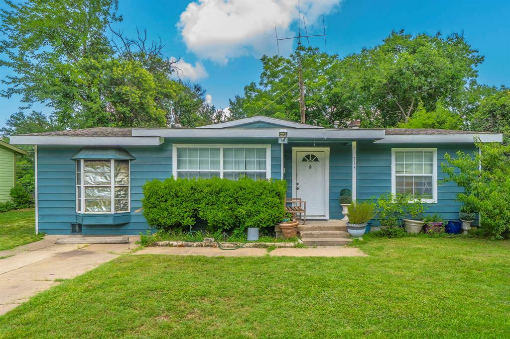 Property Photo: 714 Macgregor Drive TX 75050
