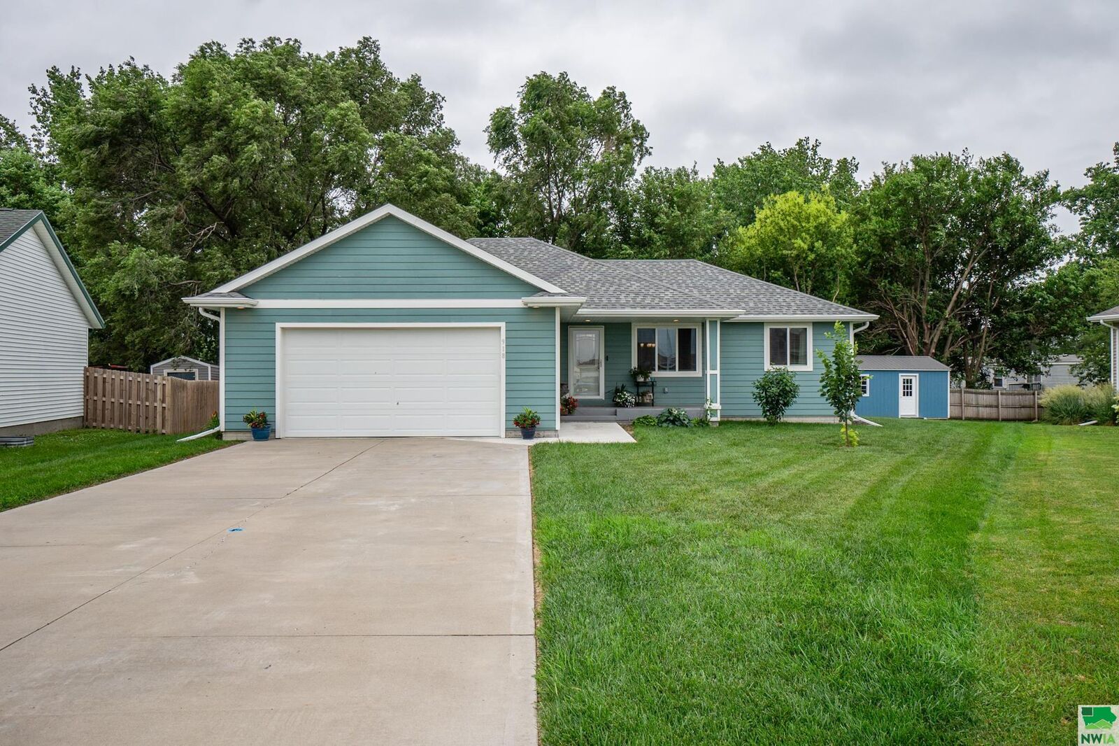 Property Photo: 918 Harvest Bend SD 57049