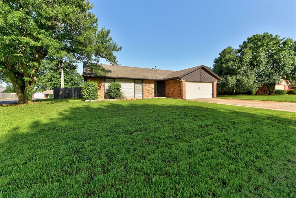 Property Photo: 1229 S Gemini Road OK 73003