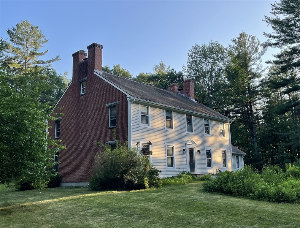 1 Four Sons Way  Sterling MA 01564 photo