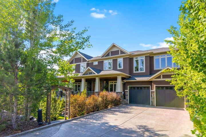 108 Posthill Drive SW  Calgary AB T3H 0J1 photo