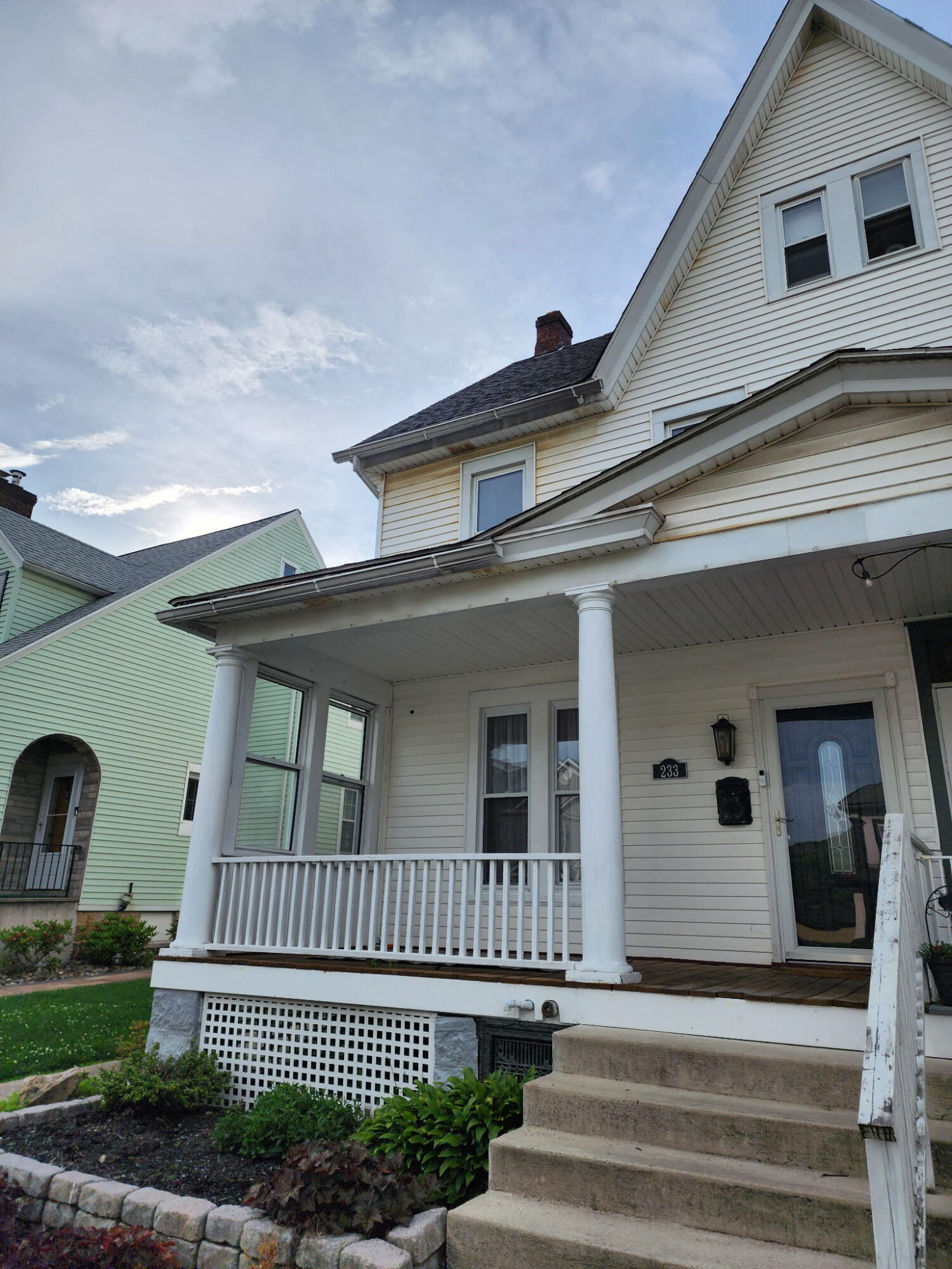 Property Photo:  233 Lafayette Avenue  PA 18071 