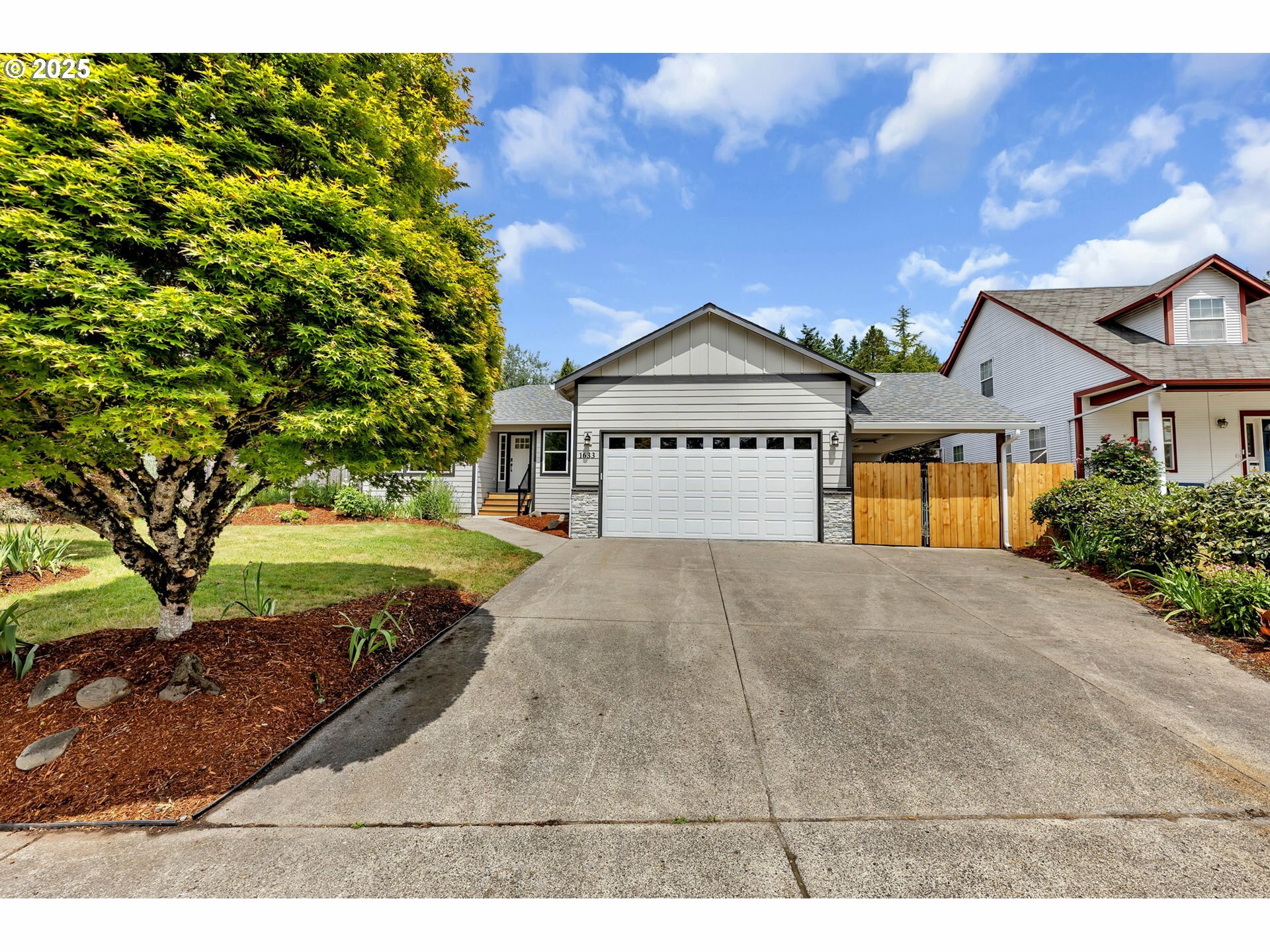 Property Photo: 1633 N Q St WA 98671
