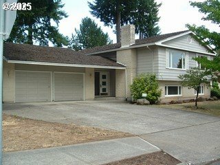 13511 SE Market St  Portland OR 97233 photo