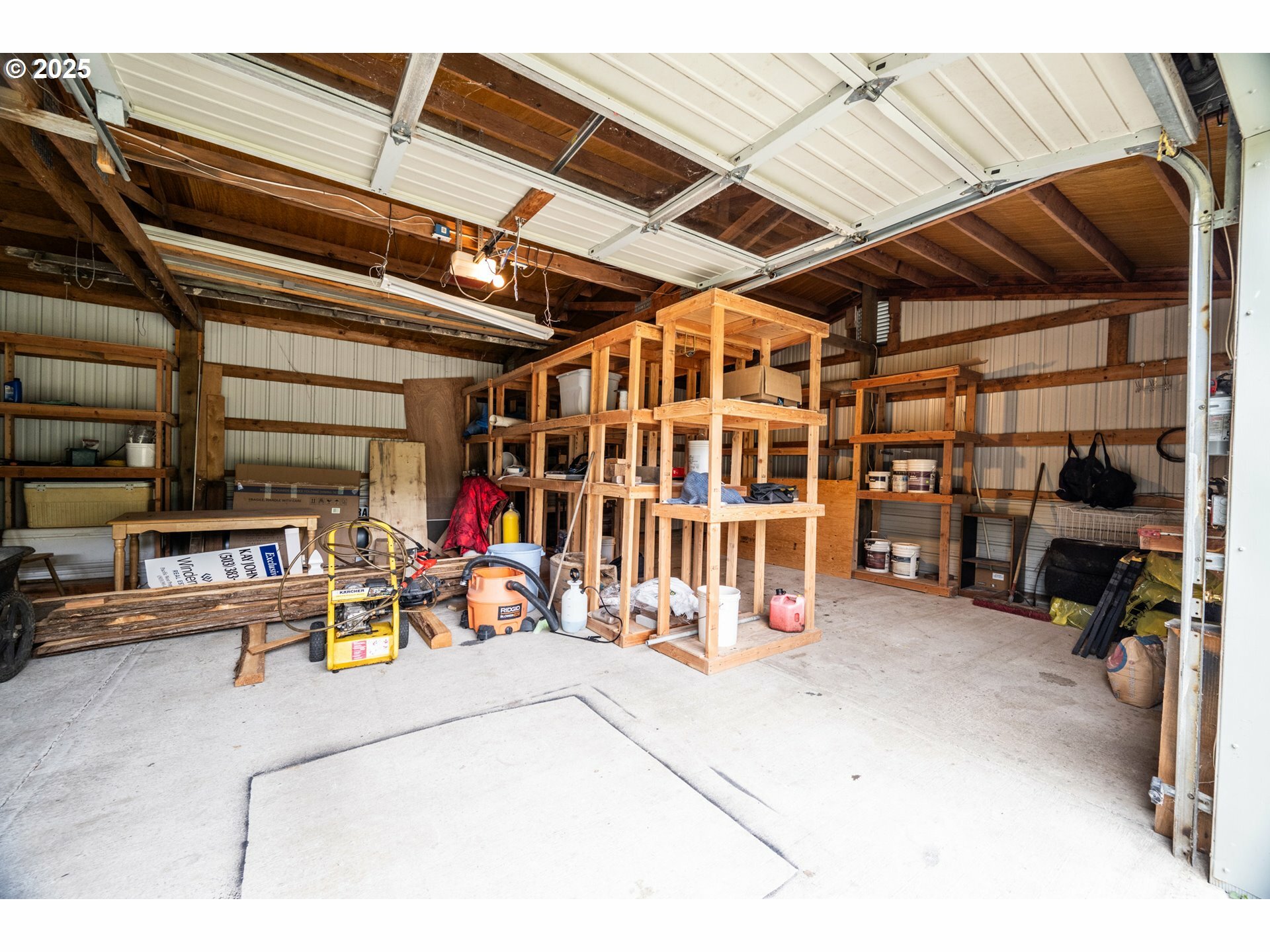 Property Photo: 26510 Foley Way OR 97131