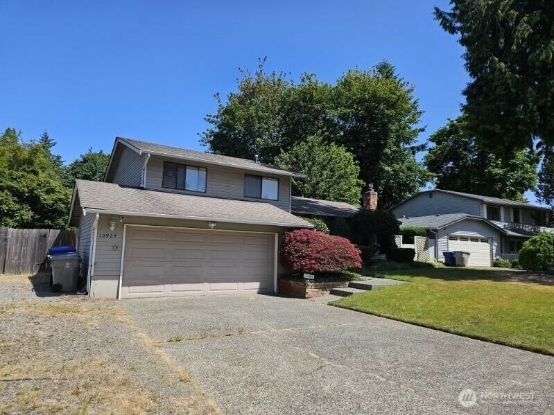 Property Photo: 10924 SE 183rd Court WA 98055