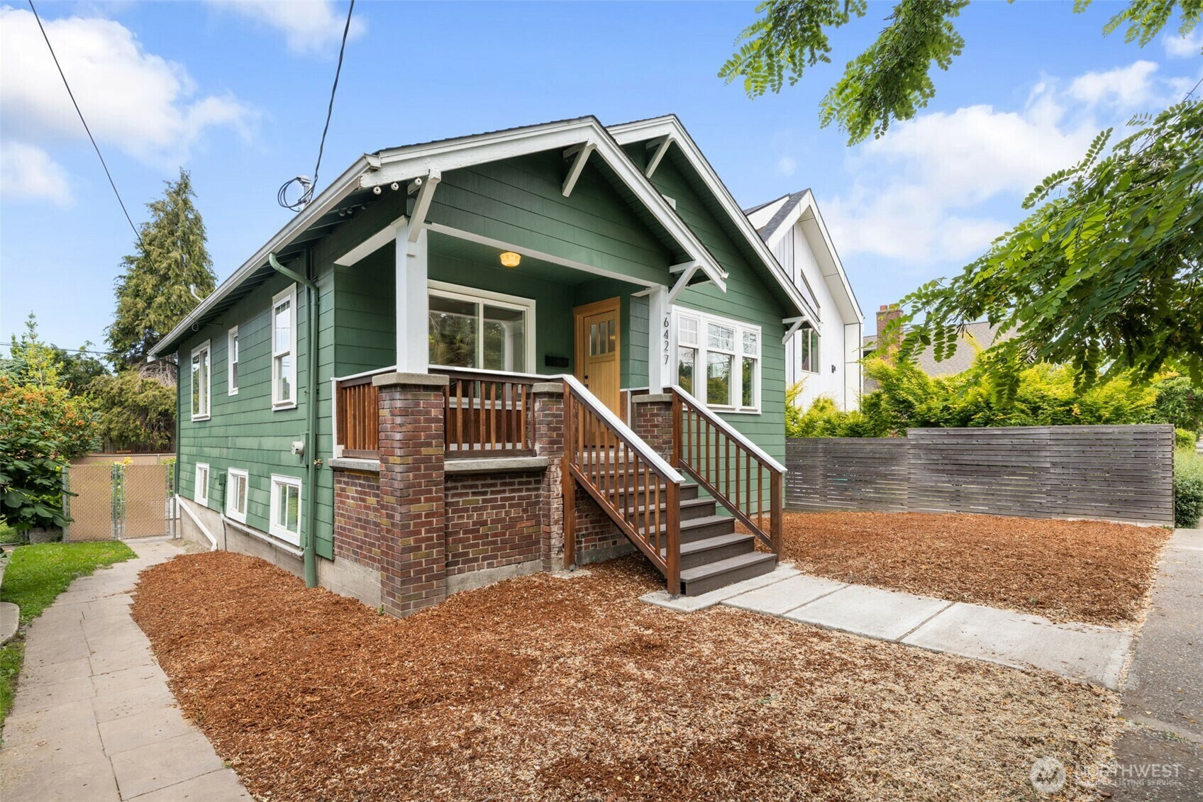 Property Photo: 6427 Flora Avenue S WA 98108
