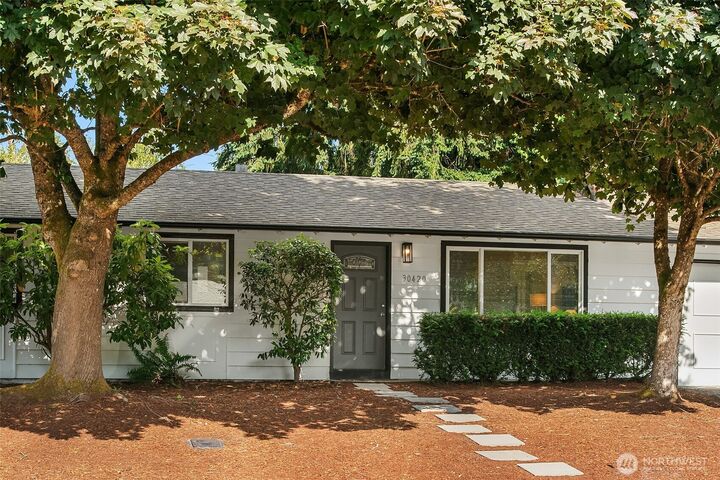 Property Photo:  30420  3rd Place S  WA 98003 
