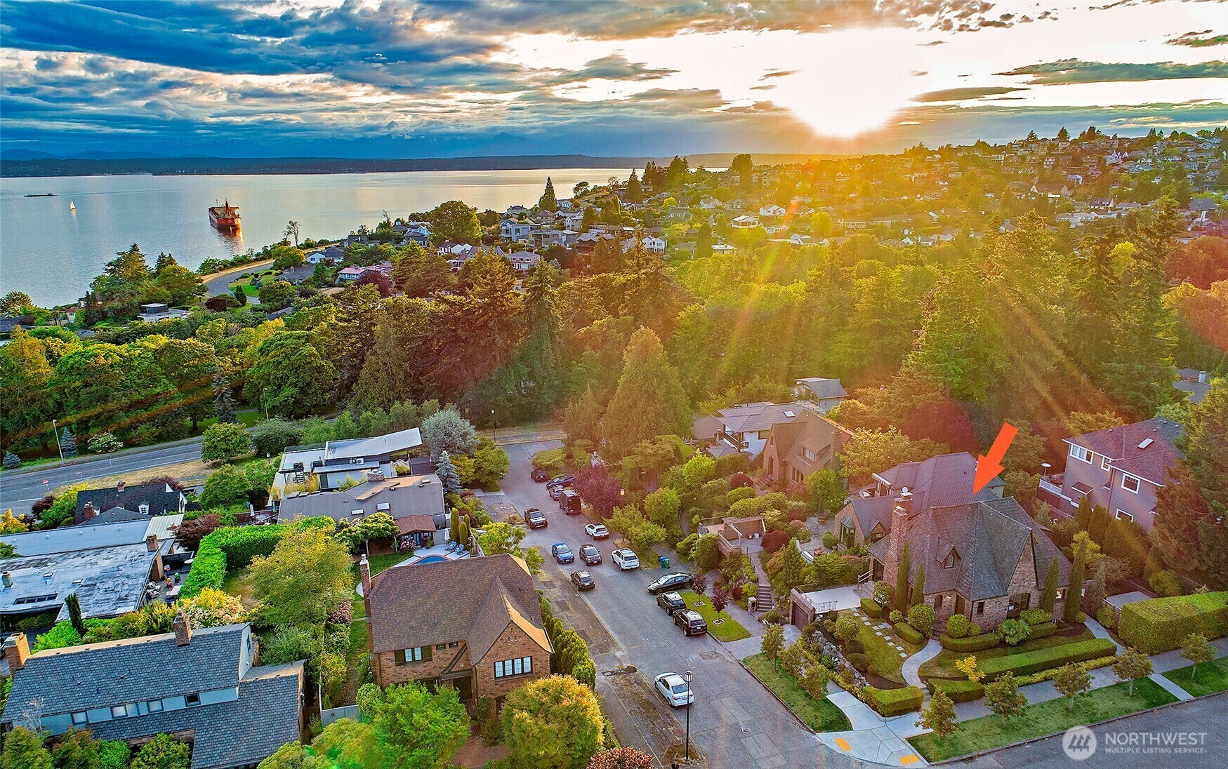 Property Photo: 3000 W Hayes Street WA 98199