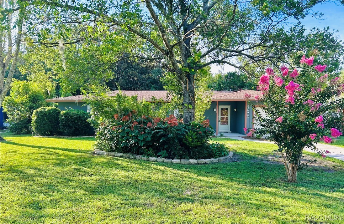 Property Photo: 9020 N Arcadia Way FL 34434