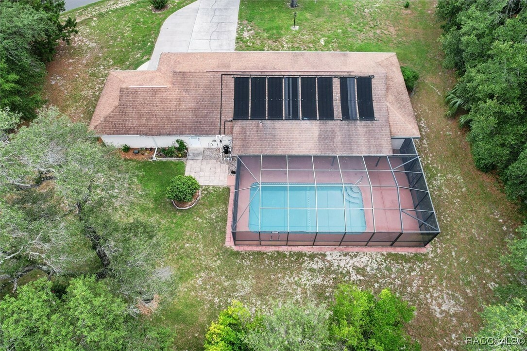 Property Photo: 1446 E Saint James Loop FL 34453