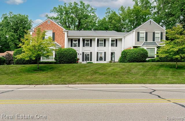 1106 Kings Cove Drive 355  Rochester Hills MI 48306 photo